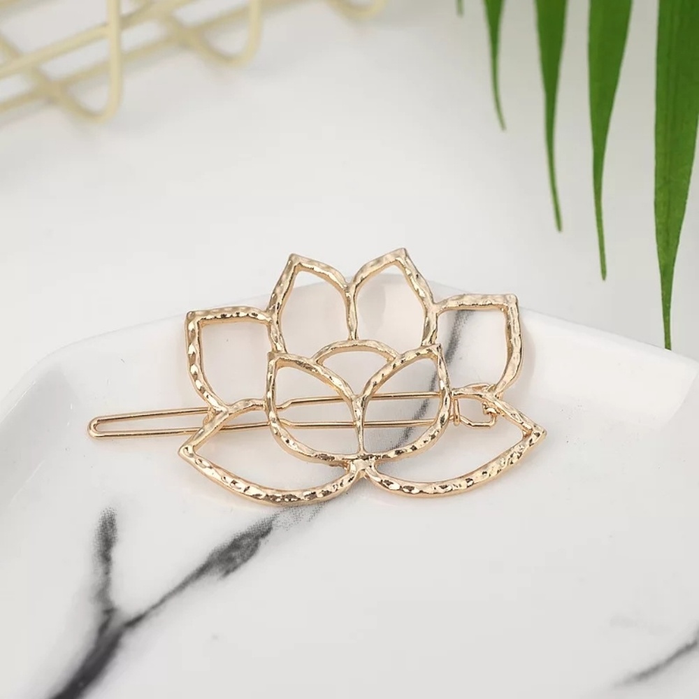 *BOGO* Golden Lotus Flower Barrette - Picture 2 of 3